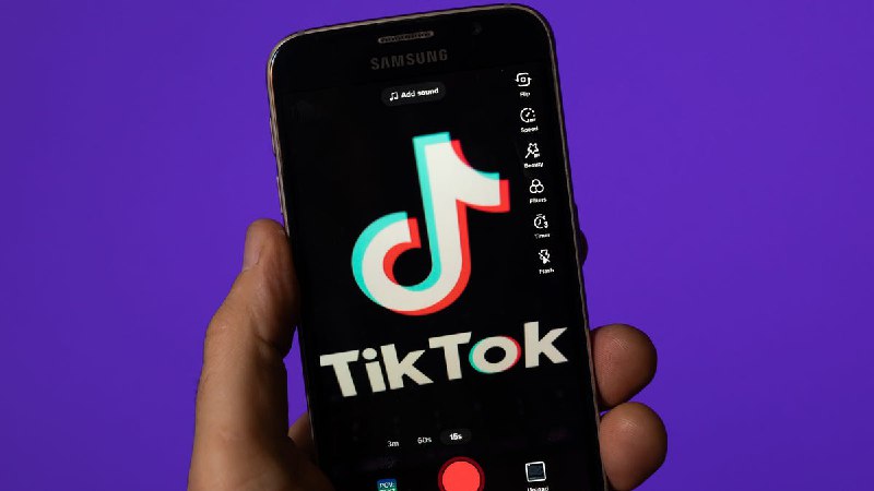 I Tried TikTok's New AI Video Generator. It's All Kinds of Glitchy